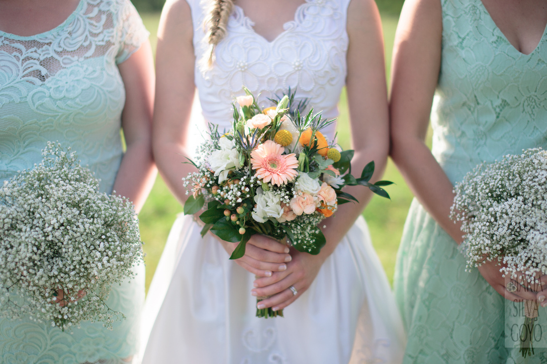 Bride and Bridesmaid's bouquet details
